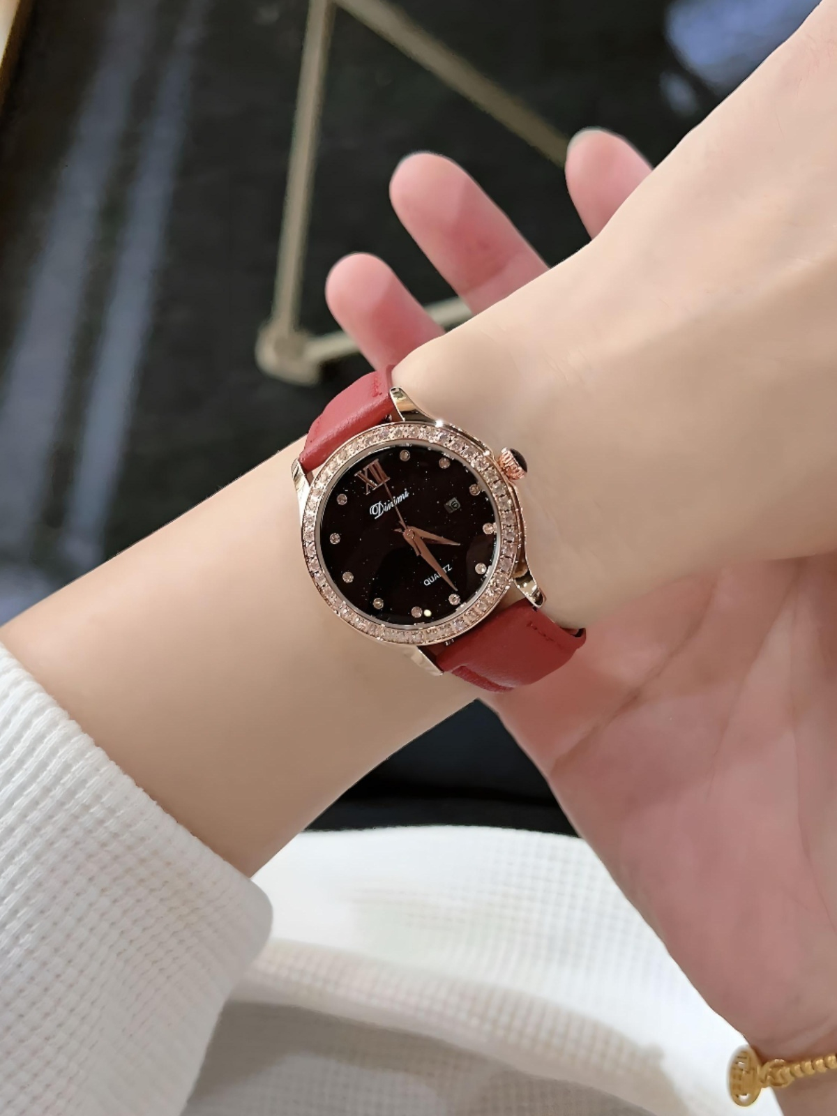 ⌚【星河璀璨腕錶】以時光為詩，鐫刻永恆星光 ——藍砂石星空錶盤 × 全鑽鑲嵌，腕間的銀河浪漫