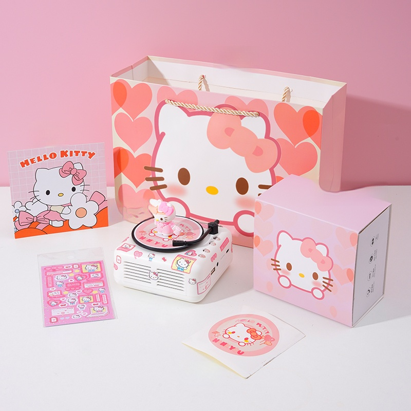 ✨ Hello Kitty唱片音箱・美國原裝進口｜萌系收藏・藍牙連接✅ 莫蘭迪色系・萌到捨不得用！✅ 千元品質黑膠唱片設計｜復古可愛雙重享受✅ 360°環繞音效｜沉浸體驗