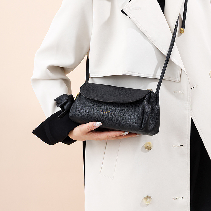 新款流行爆款單肩腋下包ins百搭斜挎女包✅雲朵軟皮革 | 摸起來超柔軟✅百搭神器 | 三色任選